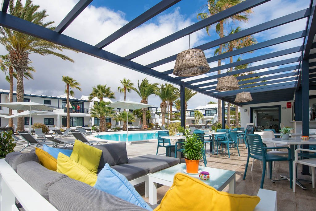 BAR PISCINA TERRAZA 1