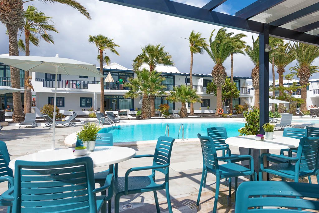 BAR PISCINA TERRAZA